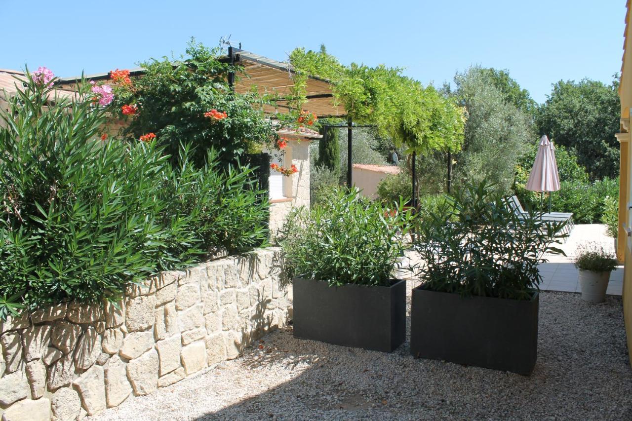 Villa Le Bonheur Au Soleil Saint-Maximin Exterior foto