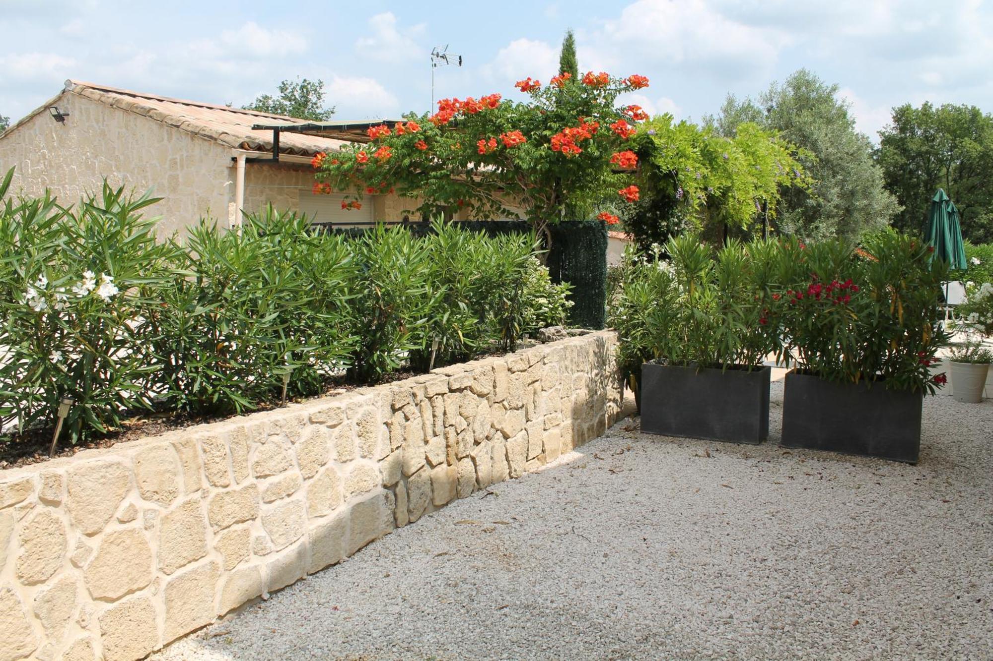 Villa Le Bonheur Au Soleil Saint-Maximin Exterior foto